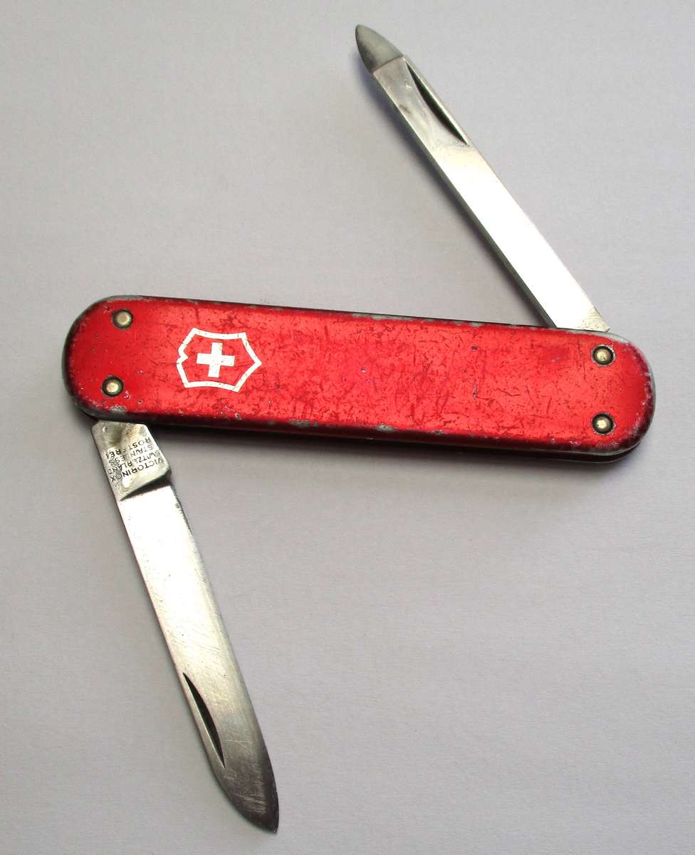 Victorinox Swiss Army Knife - Escort 74mm Alox - Discontinued