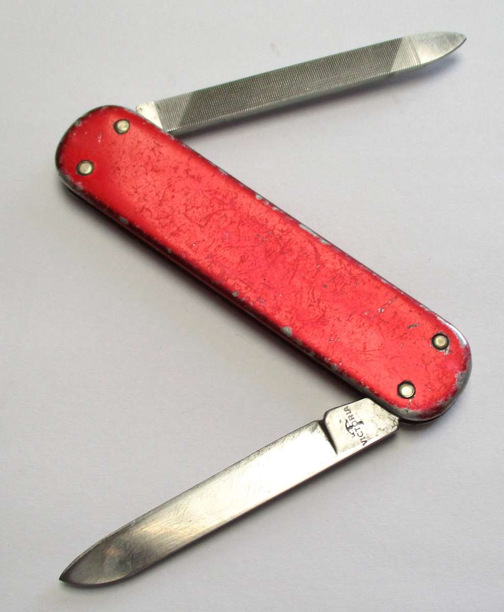 Victorinox Swiss Army Knife - Escort 74mm Alox - Discontinued