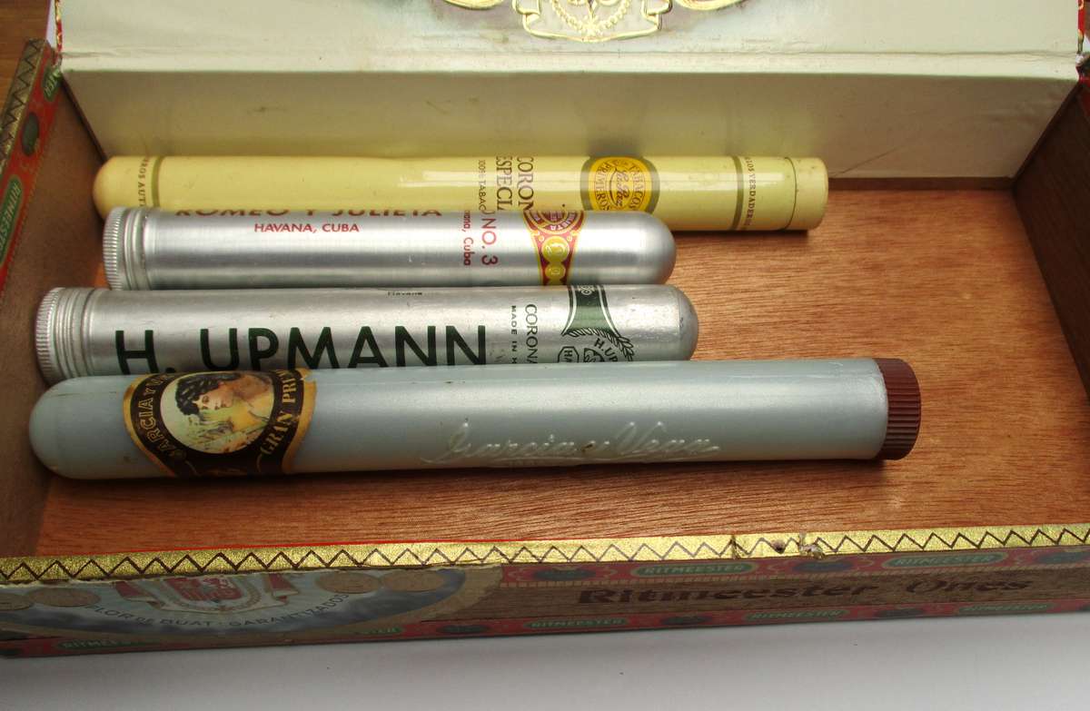 Ritmeester Cigar Box and a few cigar tubes.