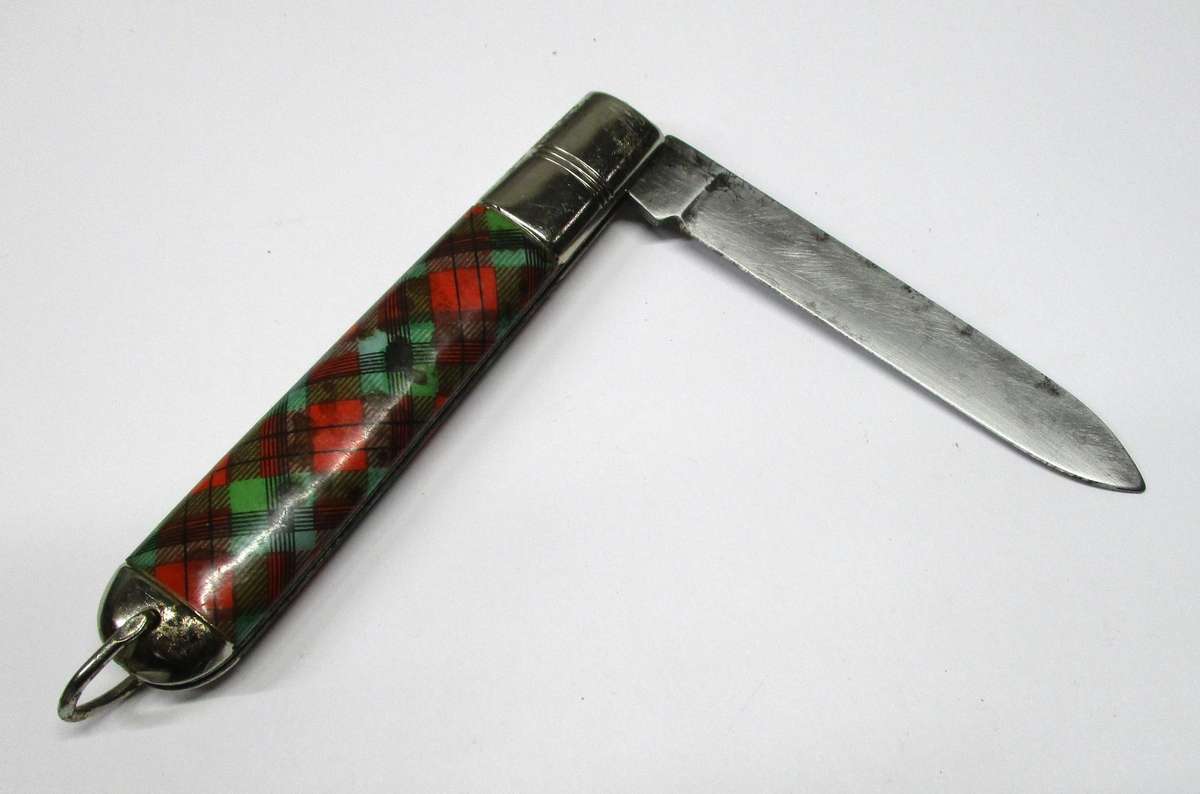 Vintage Tartan Richards (Lamp post) Pocket knife Made in Sheffield, England