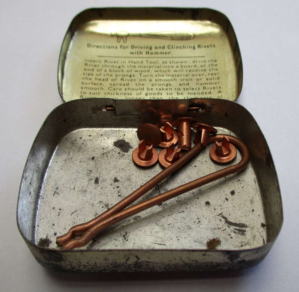 Vintage Bifurcated Rivet Tin with contents. Made in England / Copper rivets
