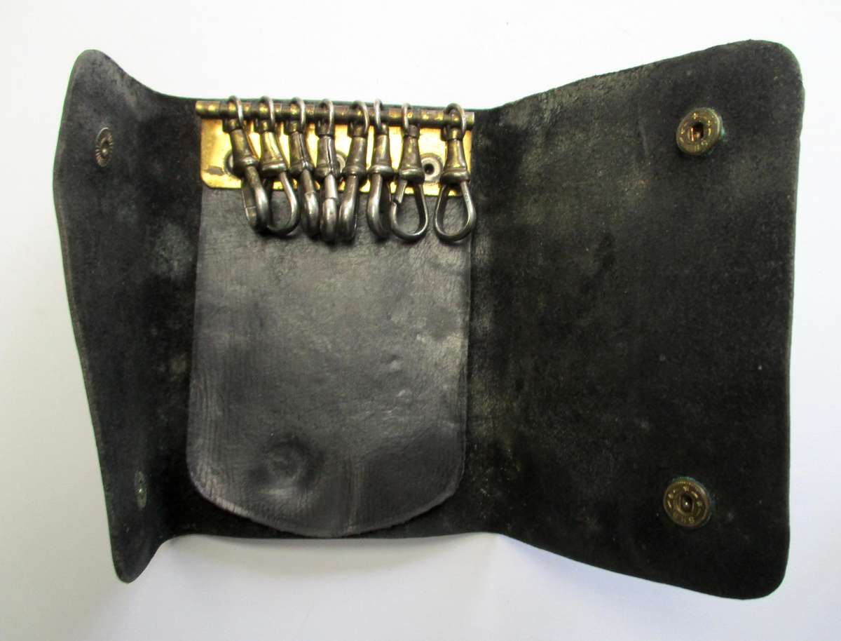 Vintage Black Leather Key Wallet