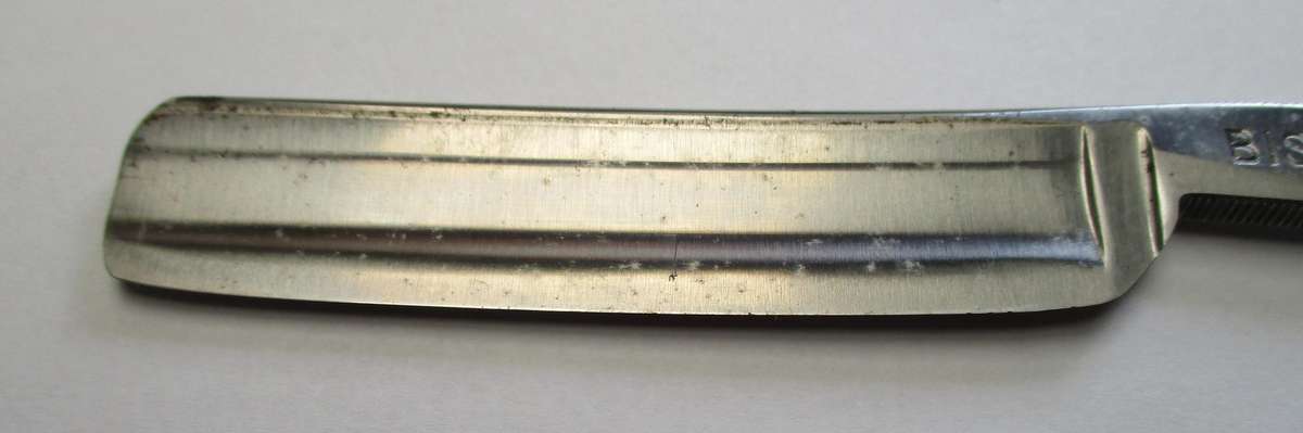 Vintage Bismark Cut throat razor / straight razor