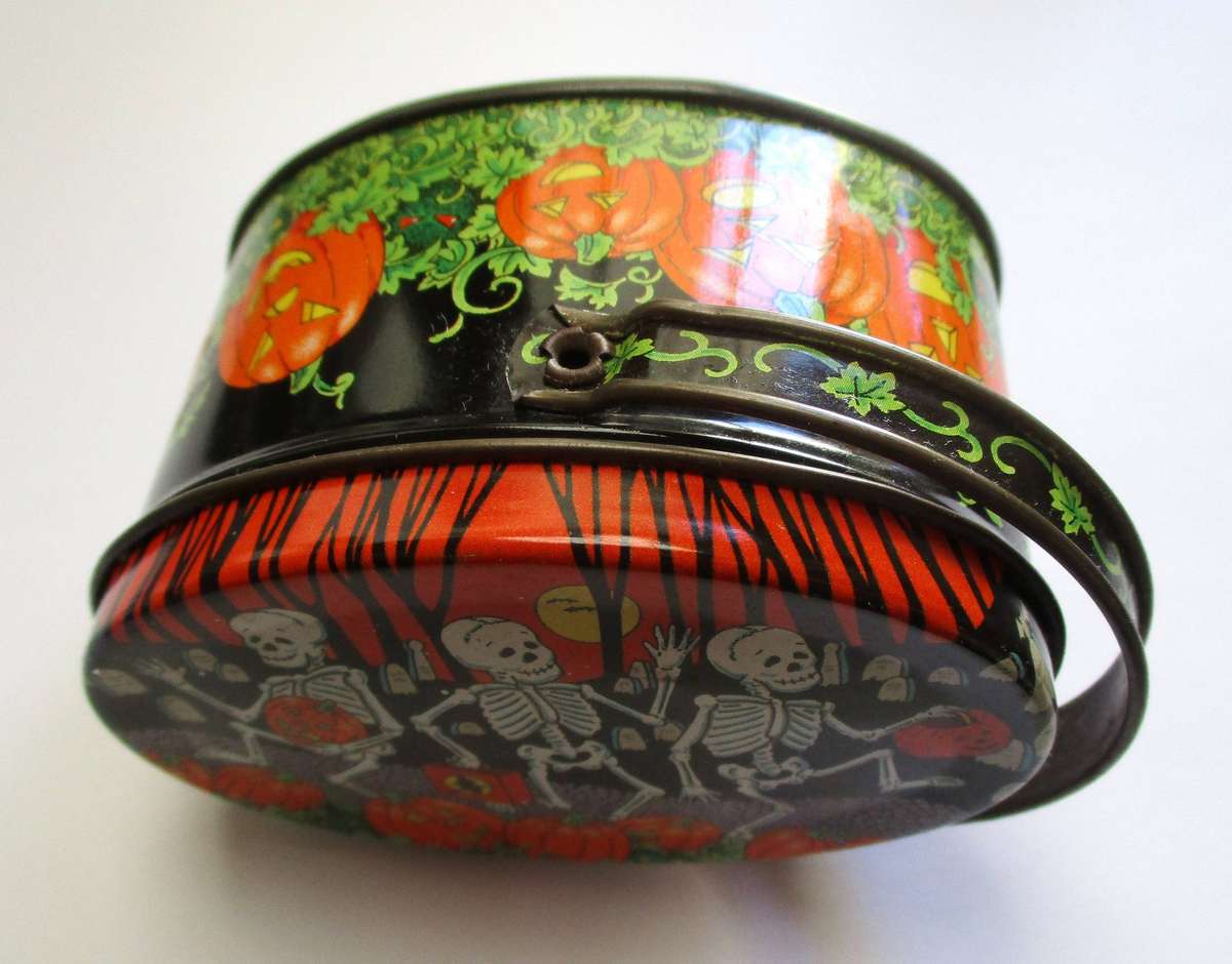 American Halloween Candy Tin / Basket