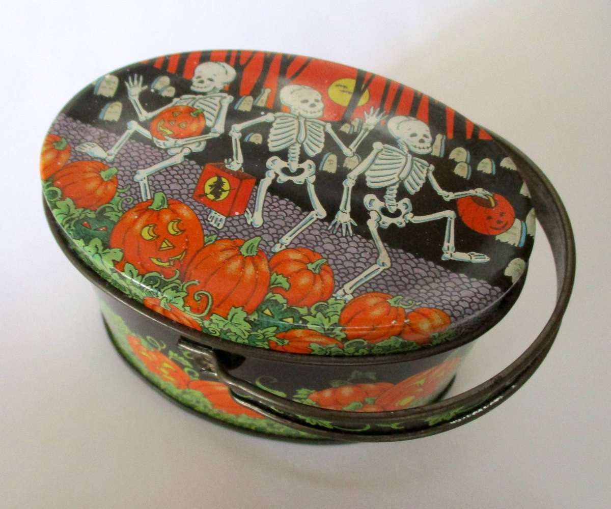 American Halloween Candy Tin / Basket