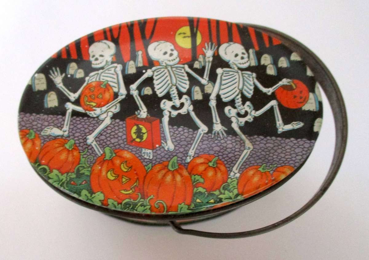 American Halloween Candy Tin / Basket