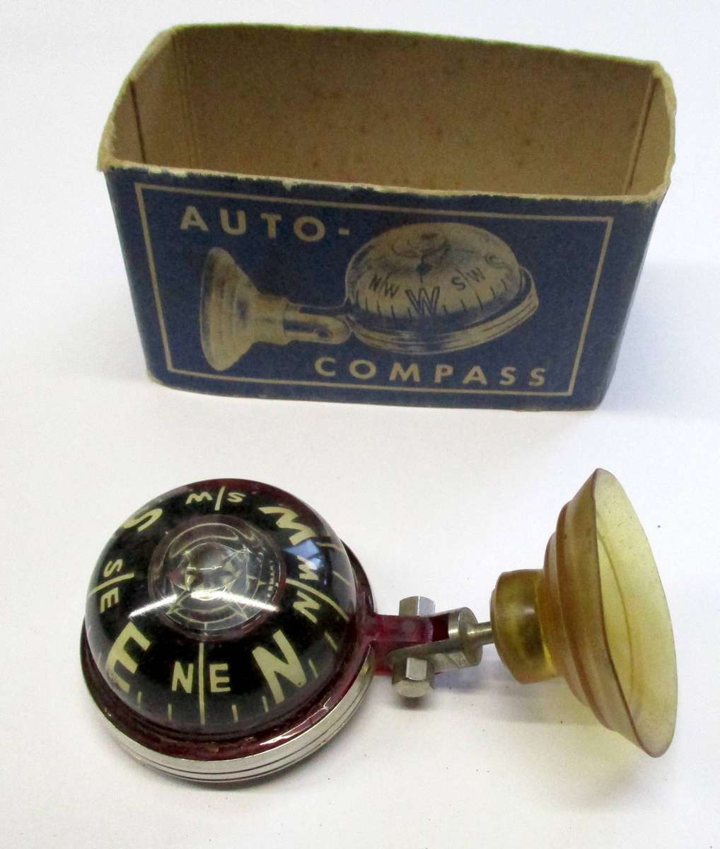 Vintage Auto Compass in original box - Liquid filled