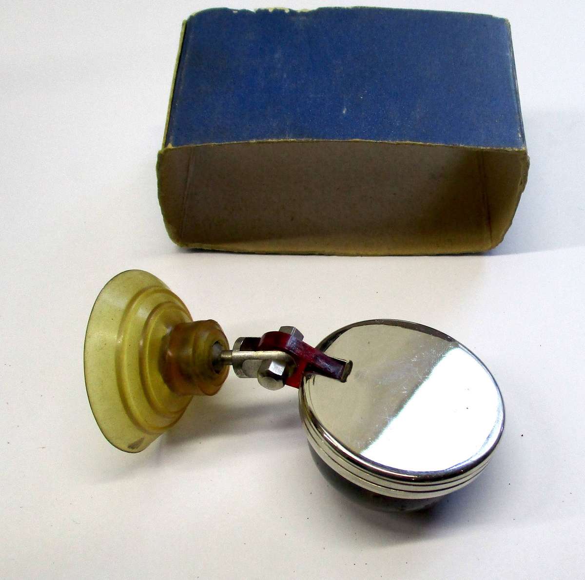 Vintage Auto Compass in original box - Liquid filled