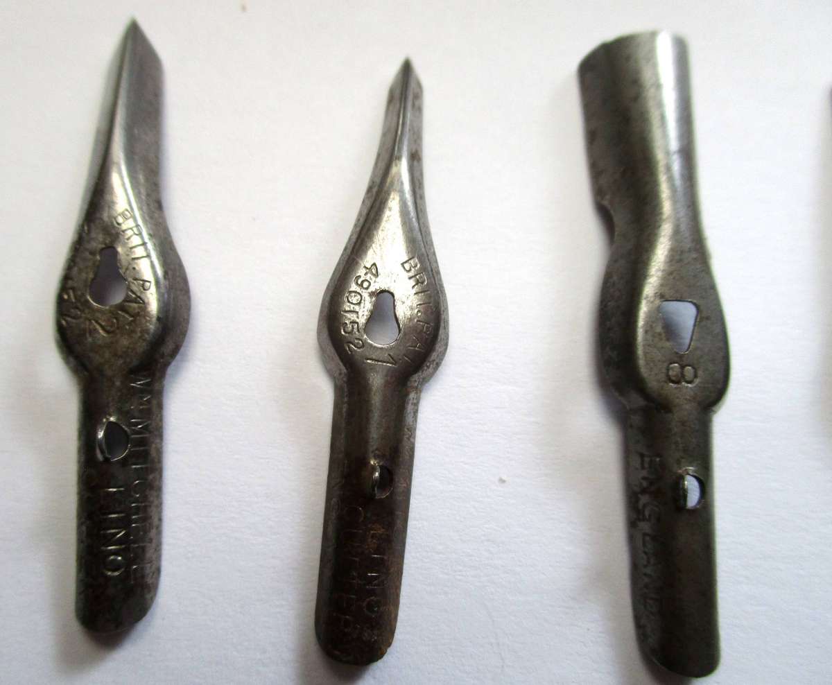 William Mitchell Printmakers Lino tools / blades and extractor tool.
