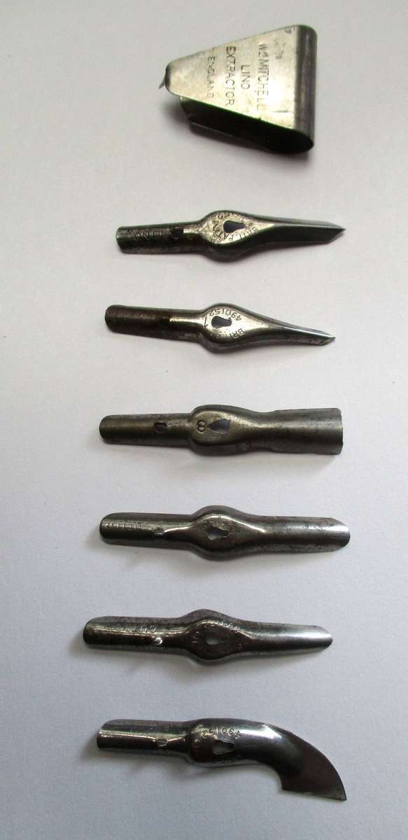 William Mitchell Printmakers Lino tools / blades and extractor tool.