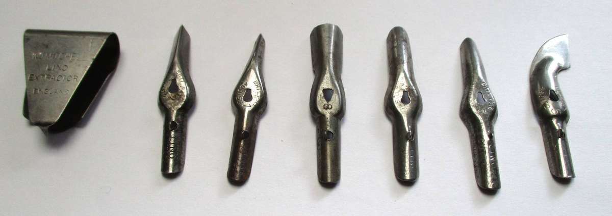 William Mitchell Printmakers Lino tools / blades and extractor tool.