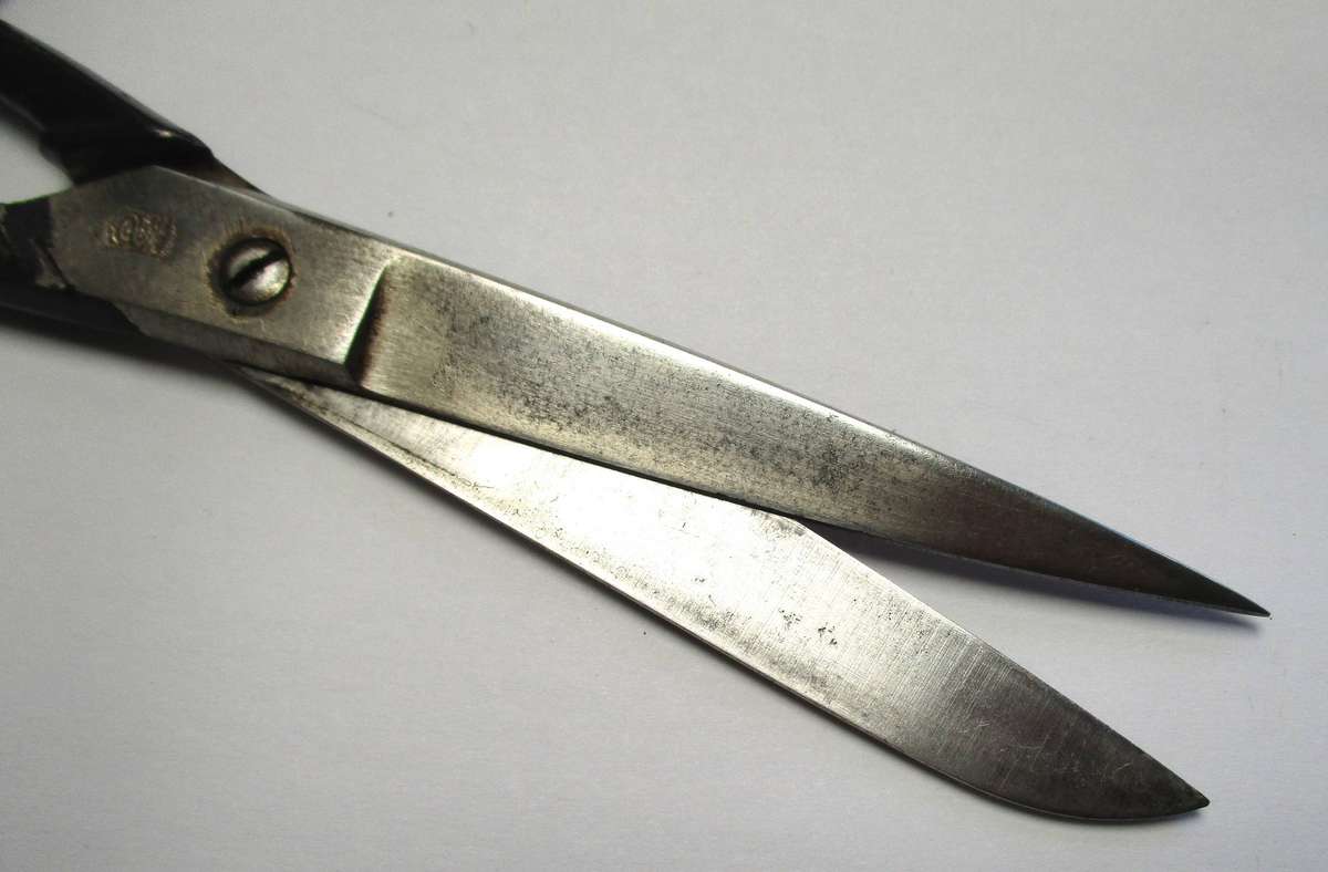 Vintage Garantito Martellato Scissors - Made in Italy