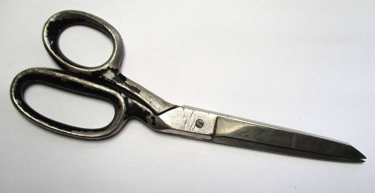 Vintage BUSM Scissors