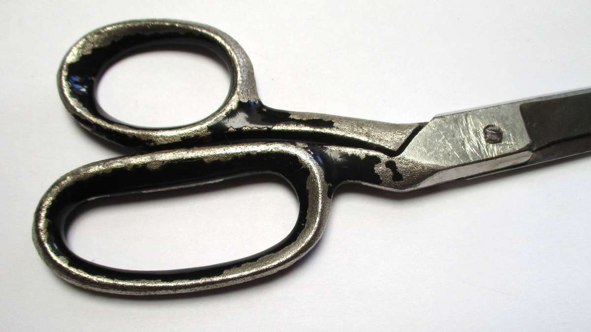 Vintage BUSM Scissors