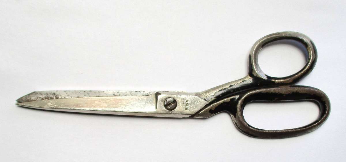 Vintage BUSM Scissors