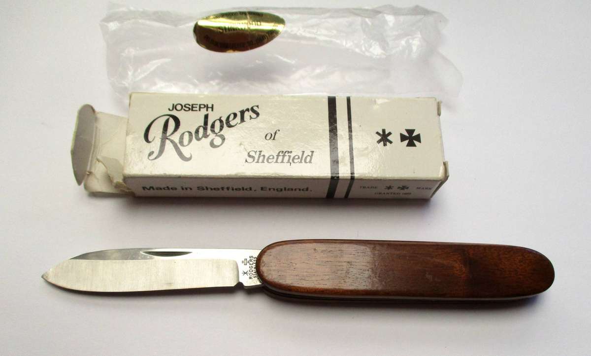 Joseph Rodgers Folding knife / pocket knife - Stinkwood