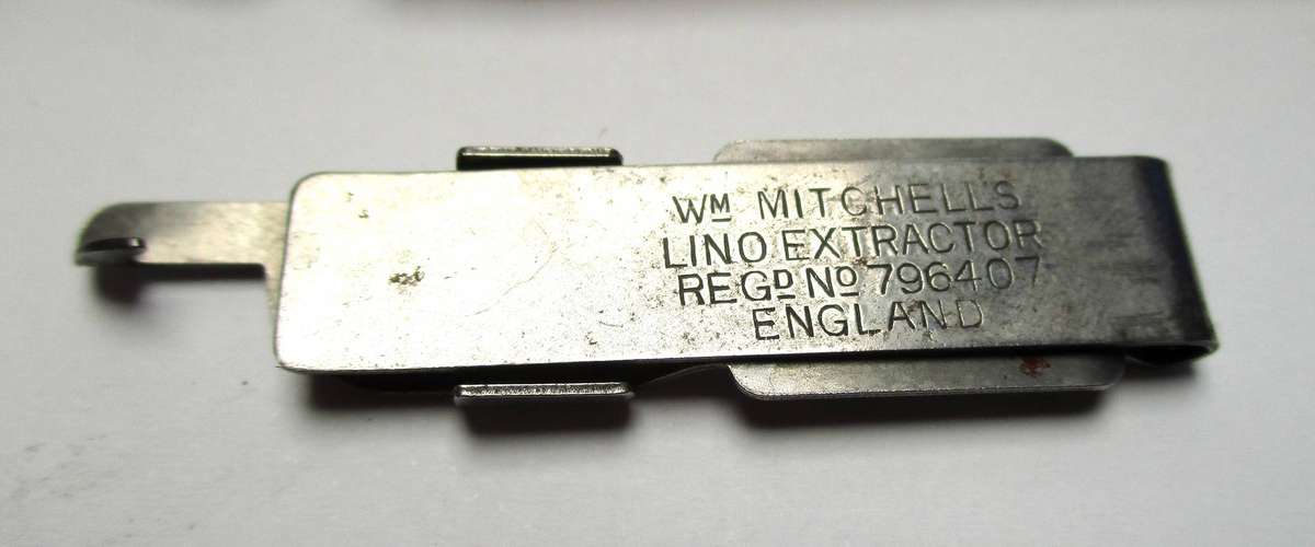 Vintage William Mitchell's Stencil Cutters - Full set of 3 in original box