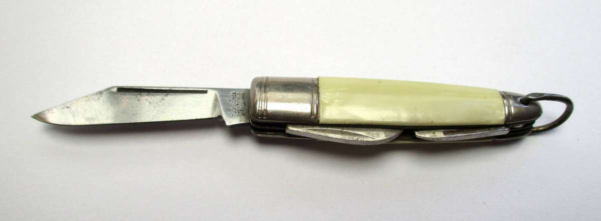 Vintage Richards (Lamp Post) key chain / pocket knife - 3 tools - Sheffield, England