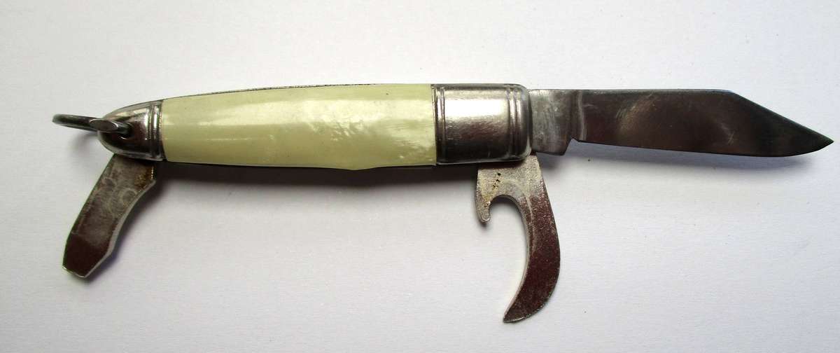Vintage Richards (Lamp Post) key chain / pocket knife - 3 tools - Sheffield, England