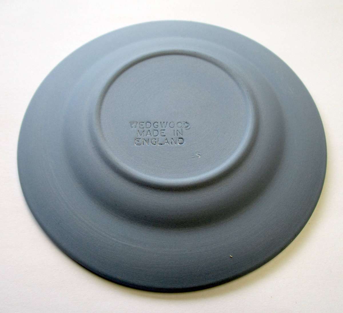 Wedgwood Blue Jasperware Bon Bon Dish / Pin dish - Staffordshire - Keele Crest