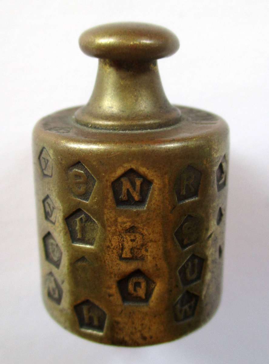 Antique / vintage brass weight - 1 Hektog / 100 g
