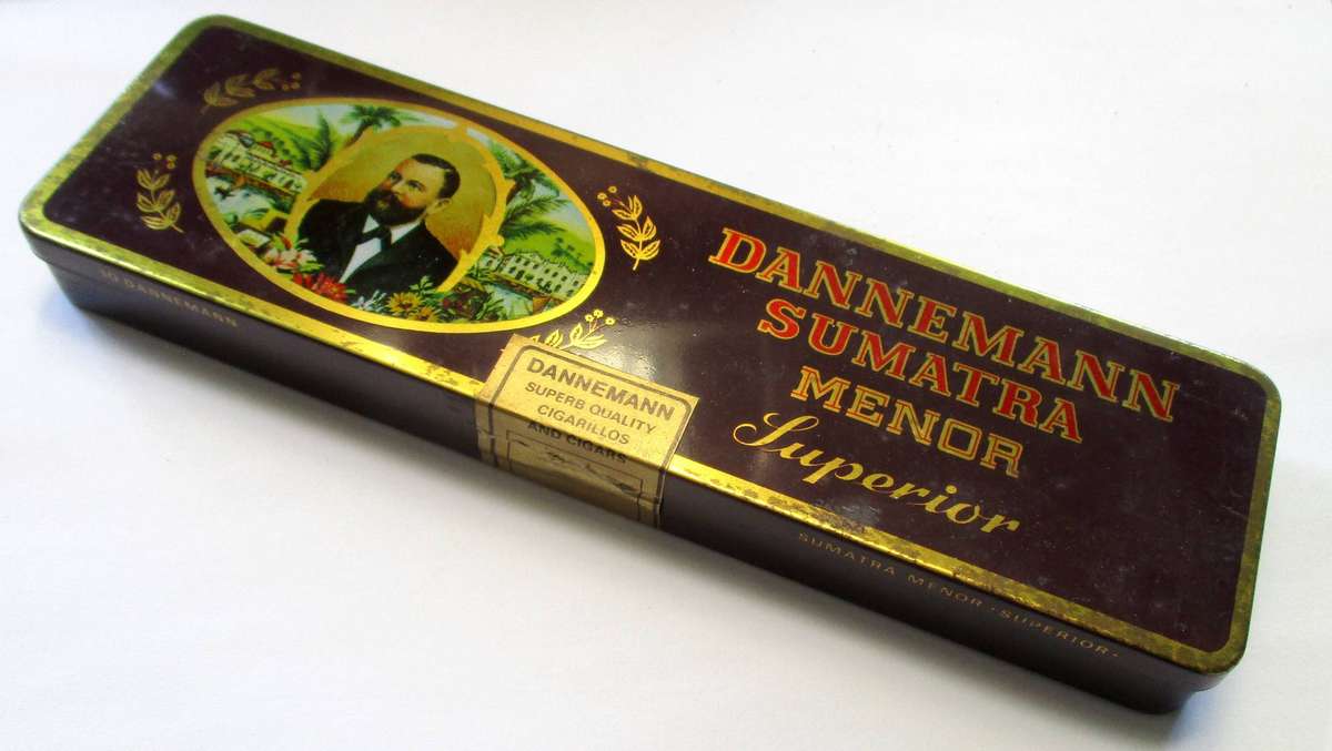 Vintage Brasil Dannemann Pierrot Cigar Tin 3