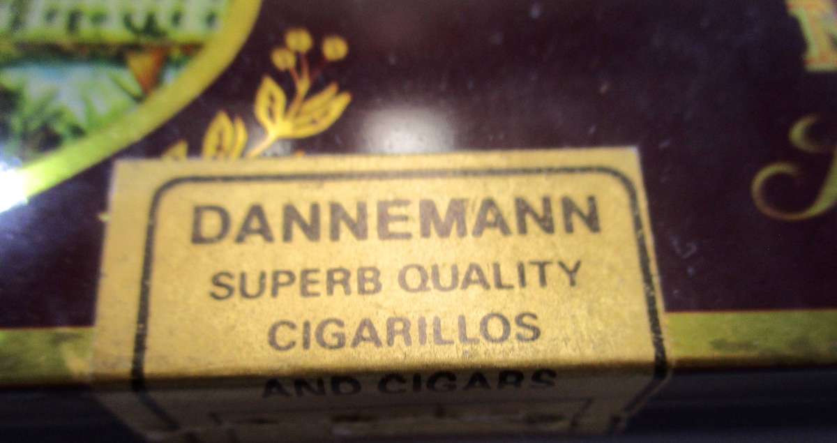 Vintage Brasil Dannemann Pierrot Cigar Tin 3