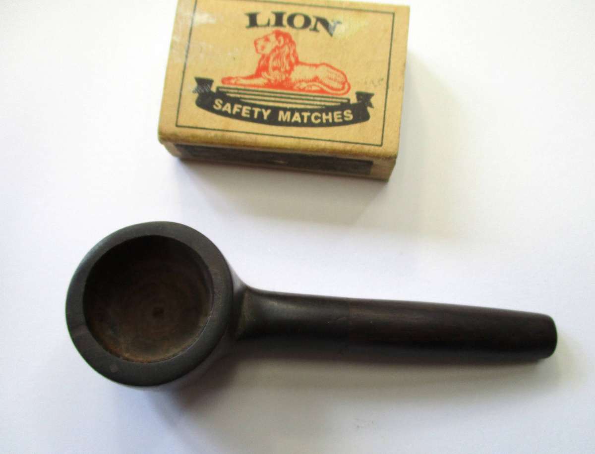 Small wood Tobacco Pipe - unused / 10cm