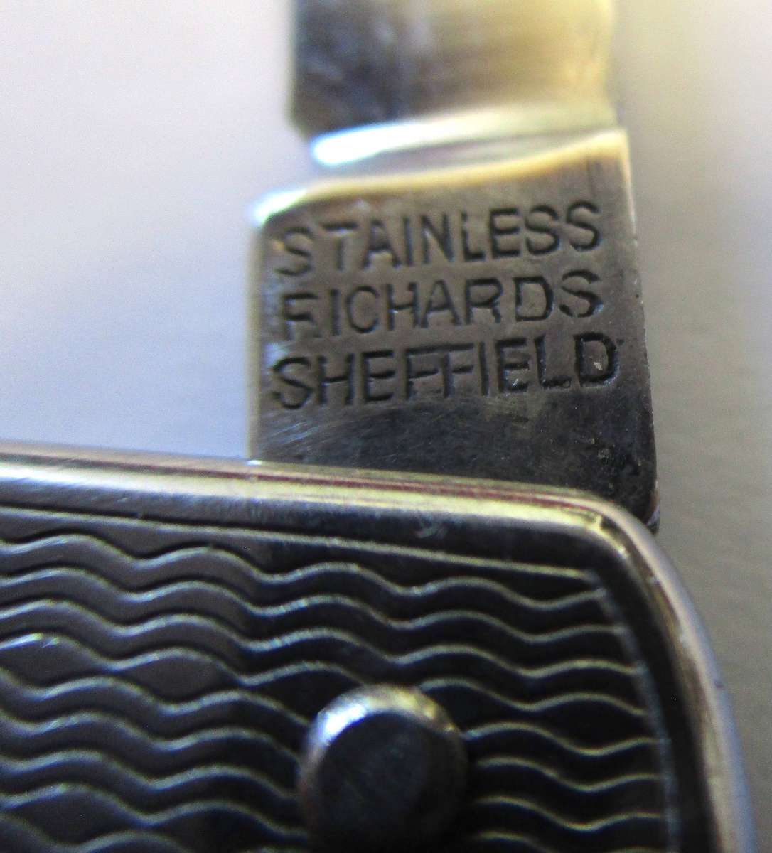 Vintage Richards (Lamp Post) pocket knife with pen - Sheffield, England