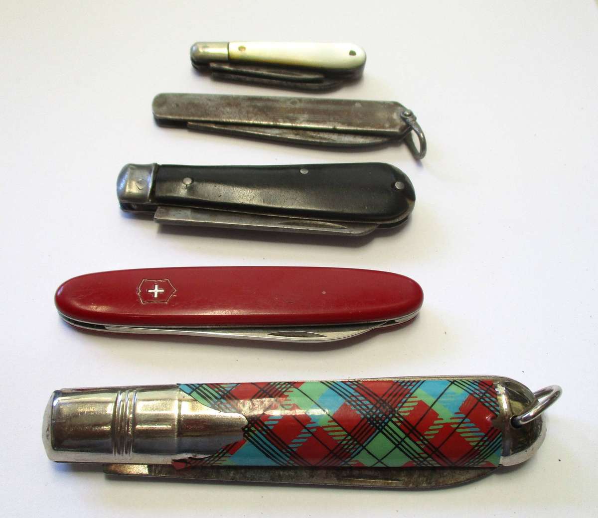Pocket knife lot - well used condition