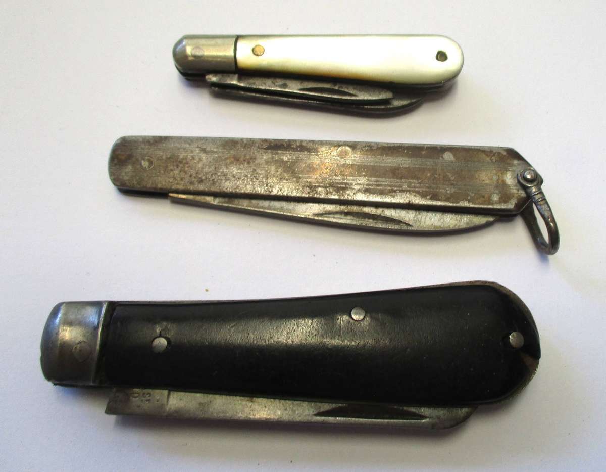 Pocket knife lot - well used condition