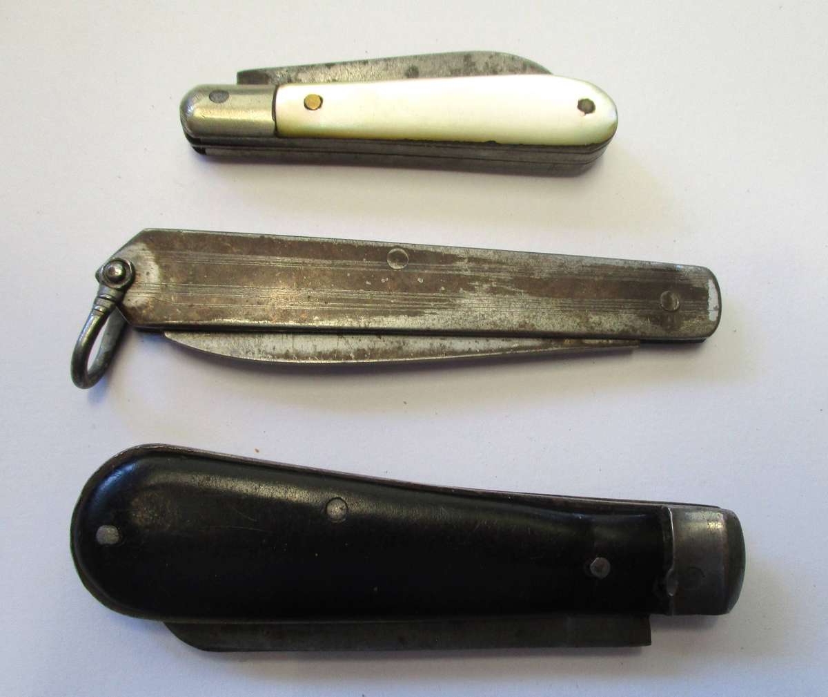 Pocket knife lot - well used condition
