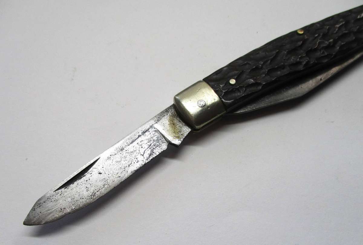 Old Solingen / German made  Folding Knife - Jigged bone handles - carbon steel