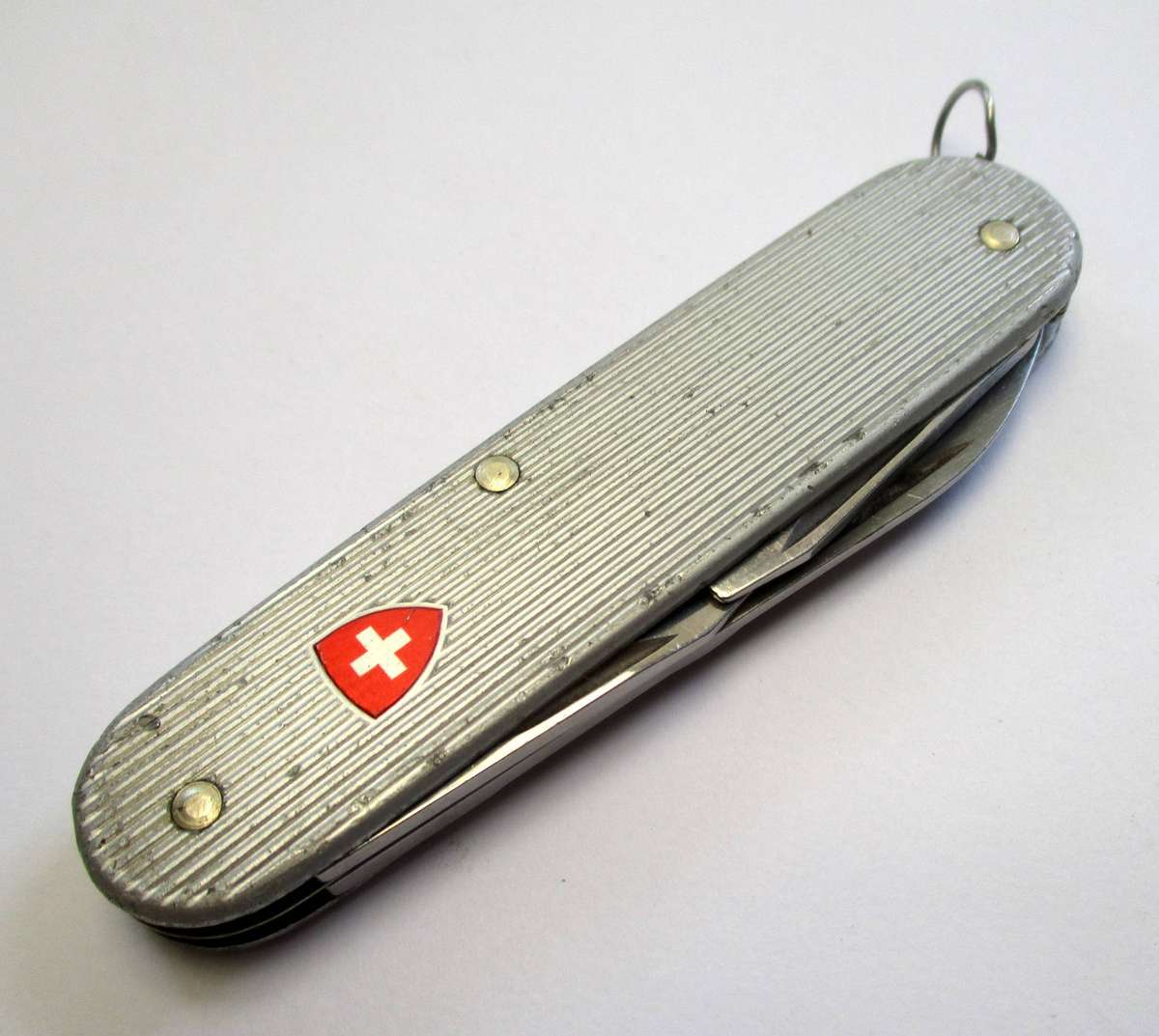 Victorinox Ribbed Alox Cadet