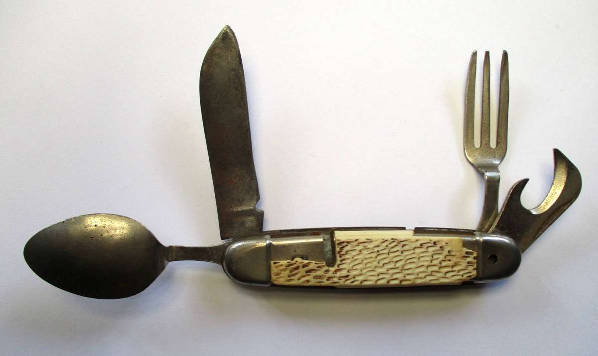 Vintage Folding Knives - Pocket knife lot - damaged / well used