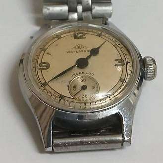 Hand-winding Solix Swiss made mens wristwatch