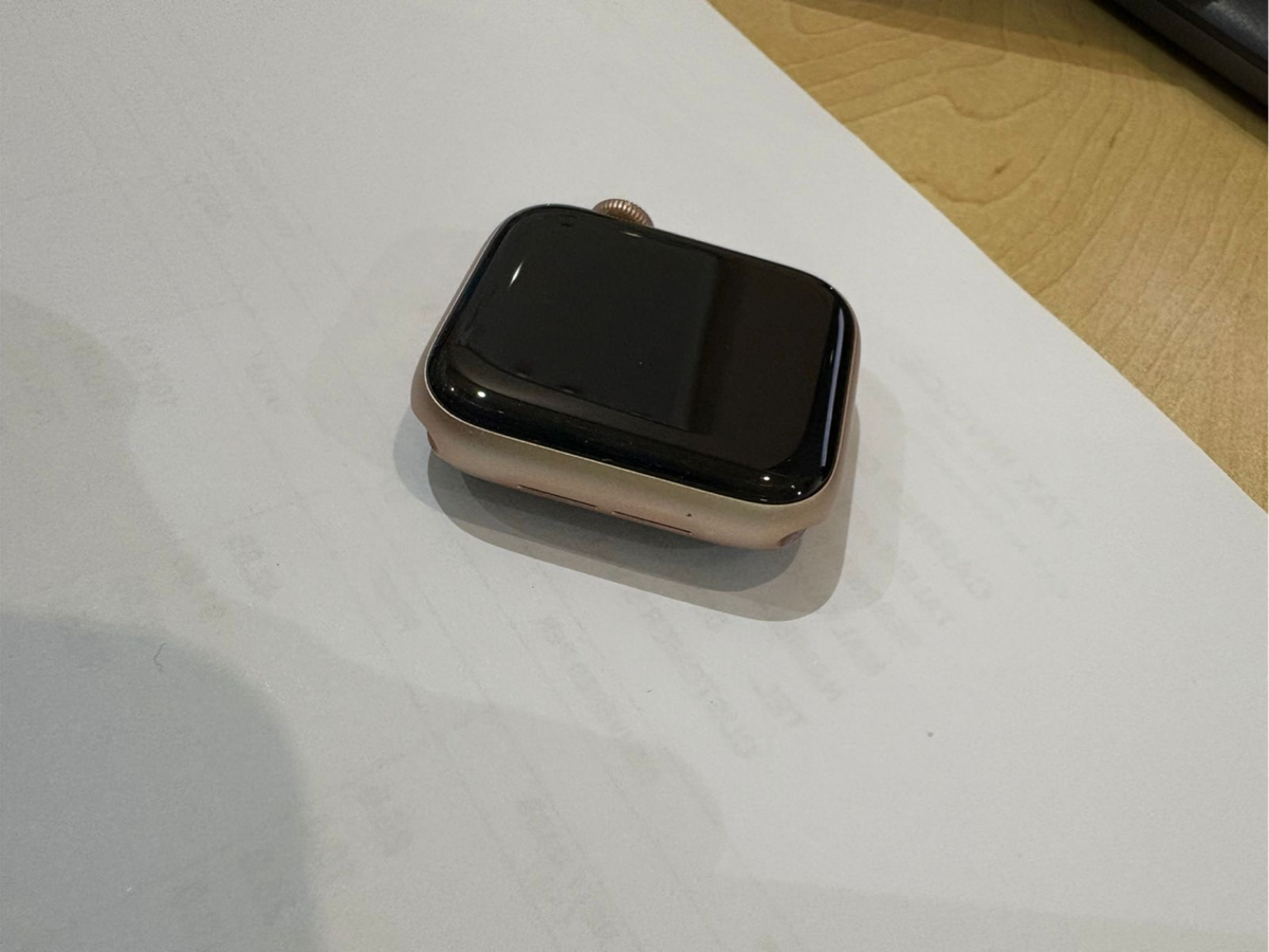 Apple watch series 6 rose gold GPS