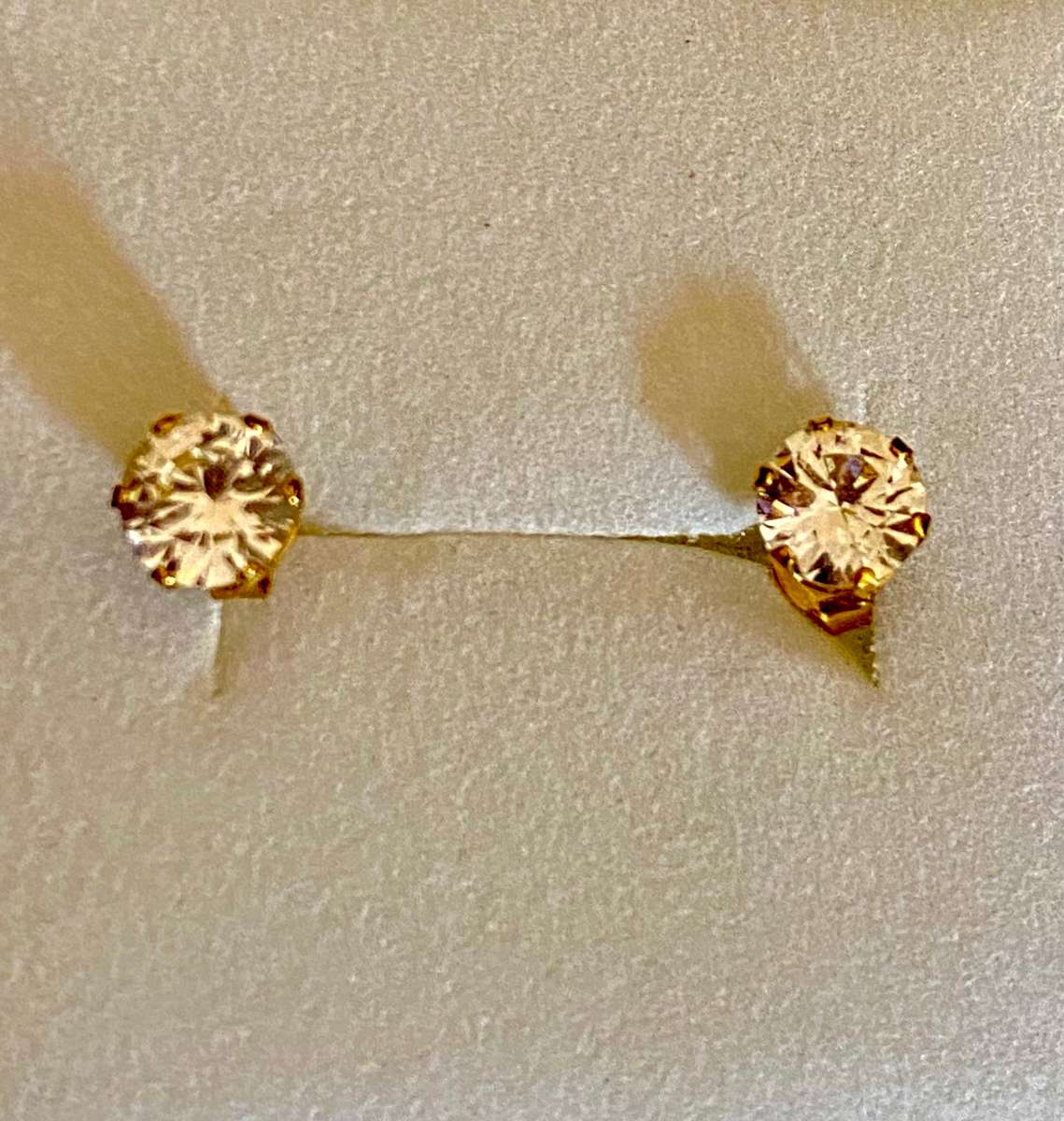 9ct yellow gold stud design earrings with 6.0mm cubic zirconia's