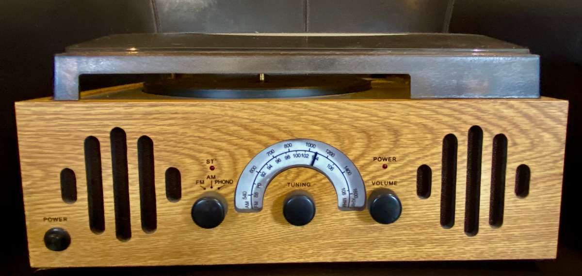 Lenco  Retro-Style Record Player with Bluetooth 3 in 1 model TT-41OK with Built-In Speaker System