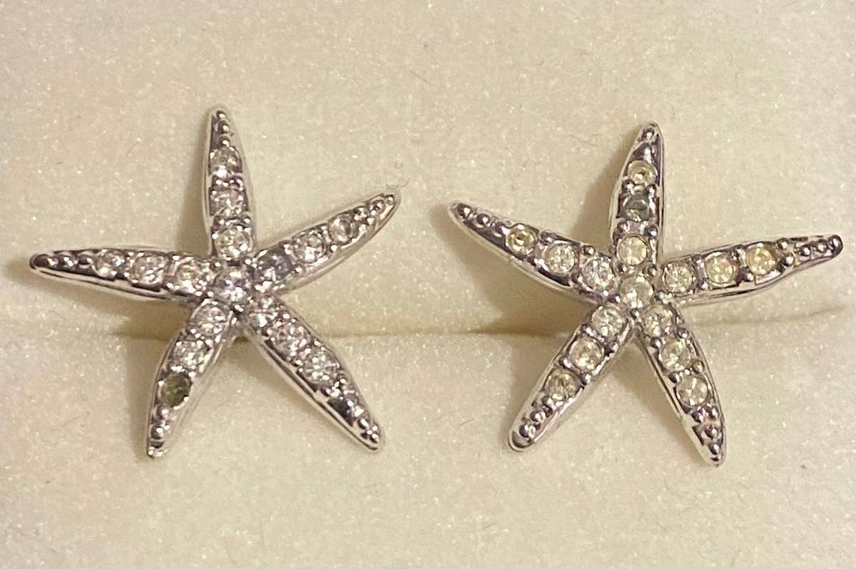 Swarovski crystal starfish shaped earing set