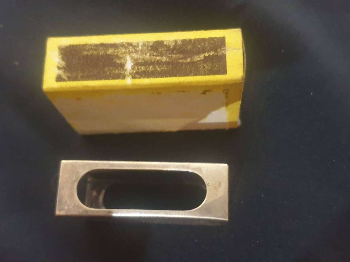 Vintage sterling silver matchbox casing, hallmarked