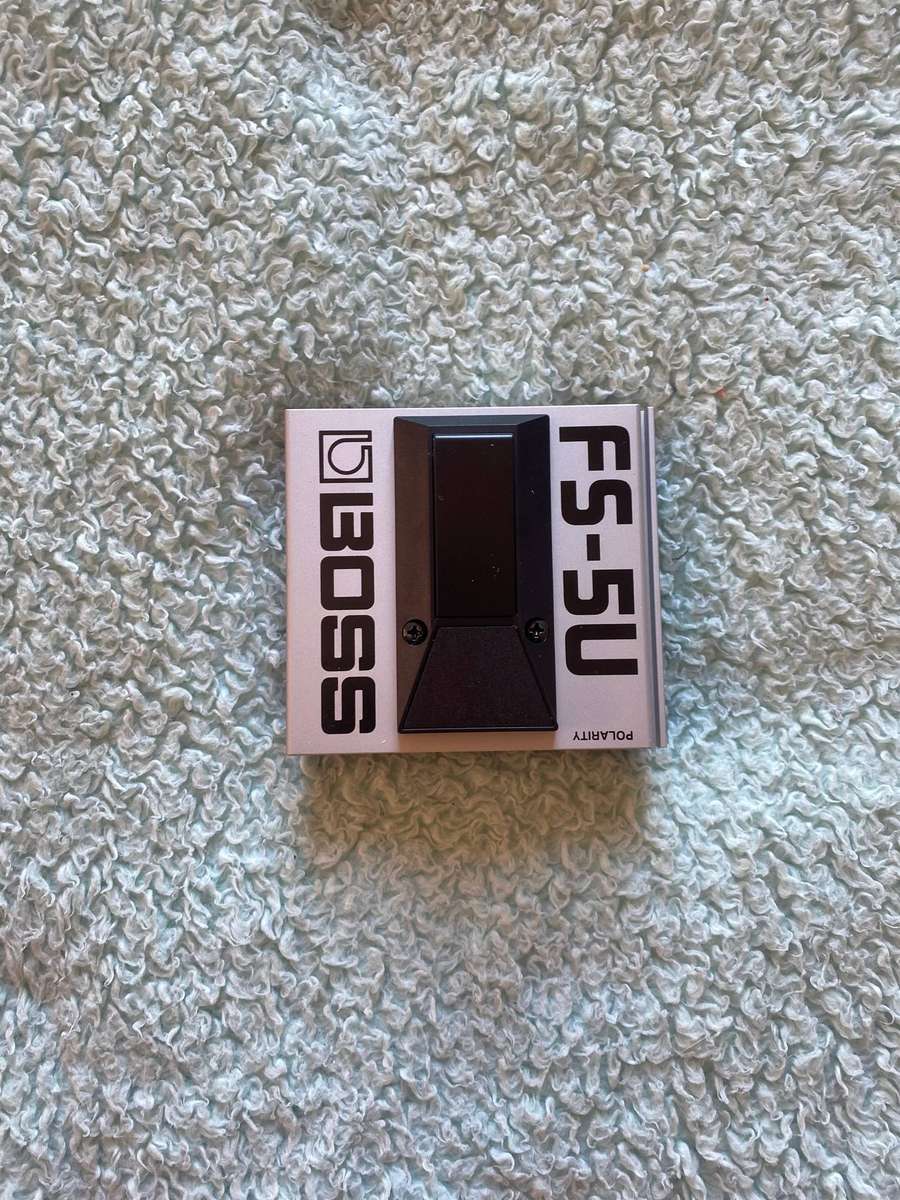 Boss FS-5U guitar foot pedal  in box