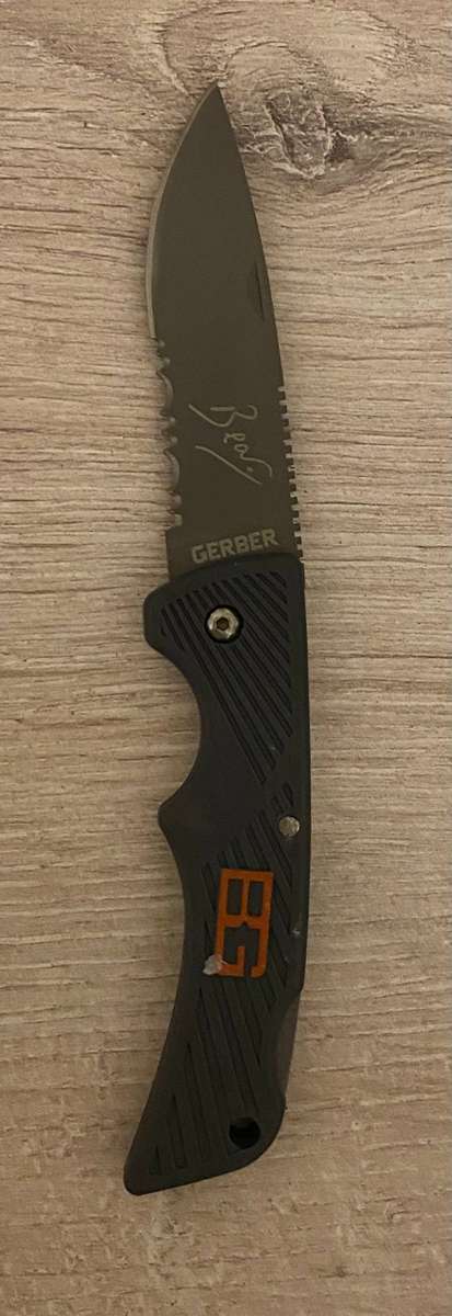 Bear Grylls knife small with box