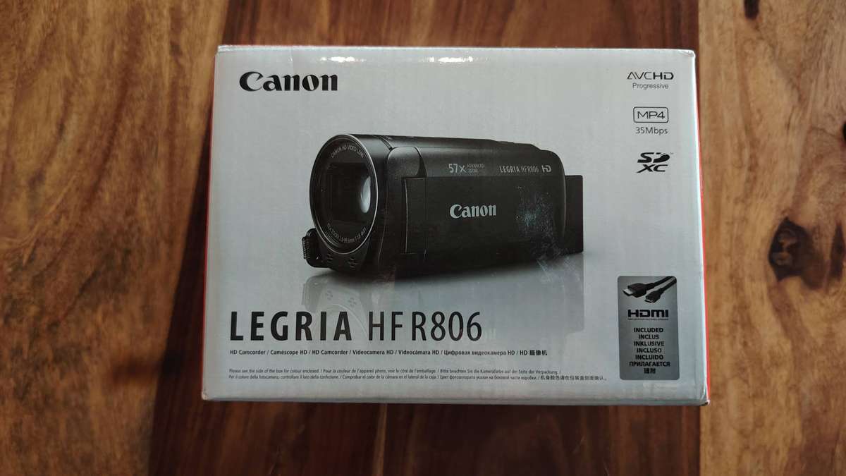Cannon Legria HFR806