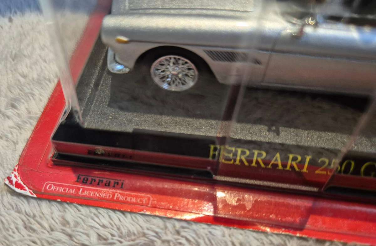 Ferrari Collection 1/43 Ferrari 250 GTE 2+2