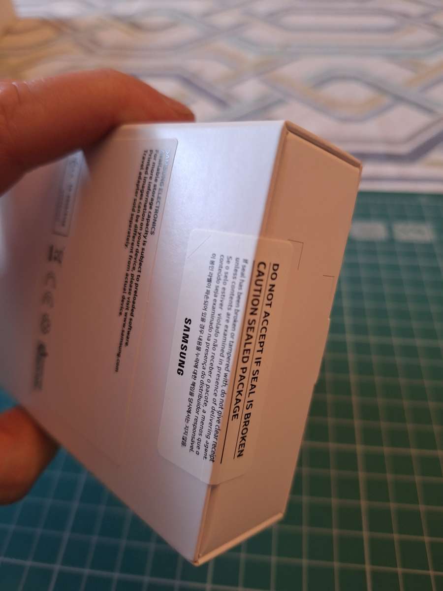 Samsung A24 (Brand new)