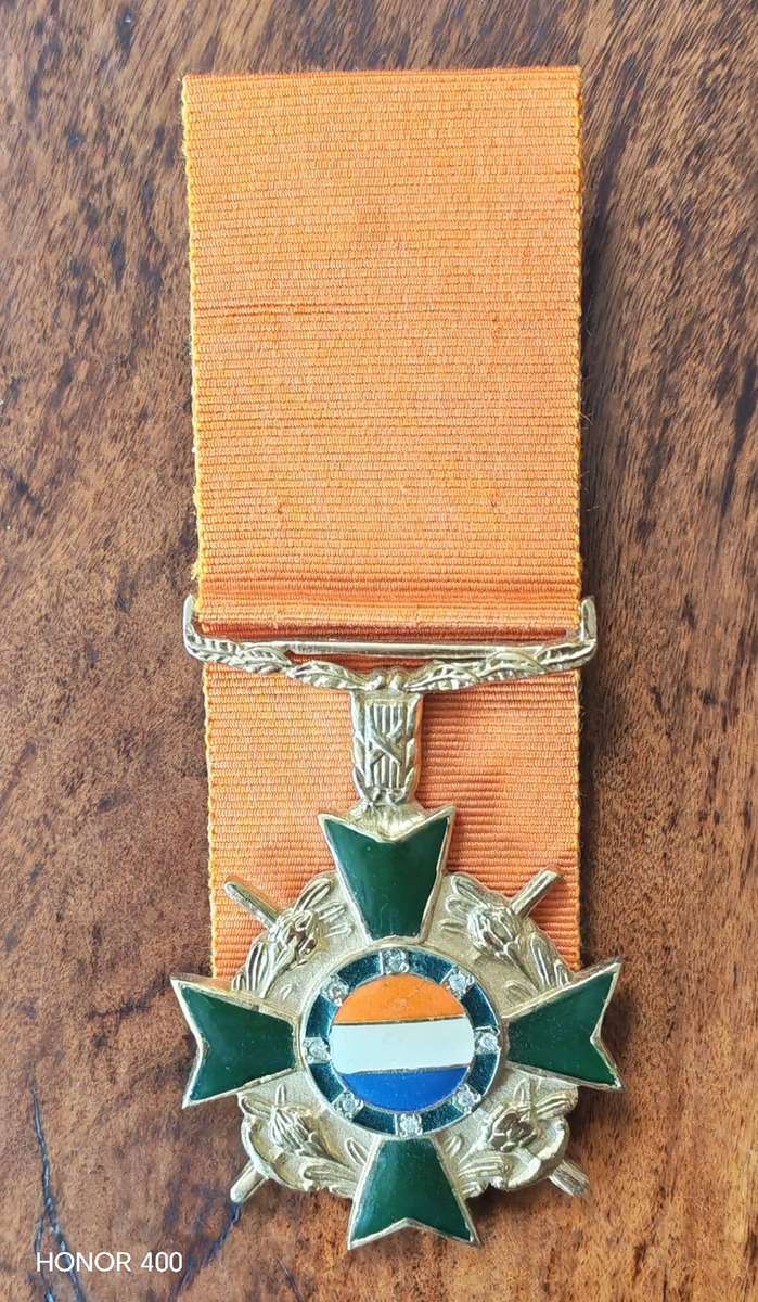 SADF - HONORIS CRUX DIAMOND - FULL SIZE (SCARCE) WITH PROVENANCE