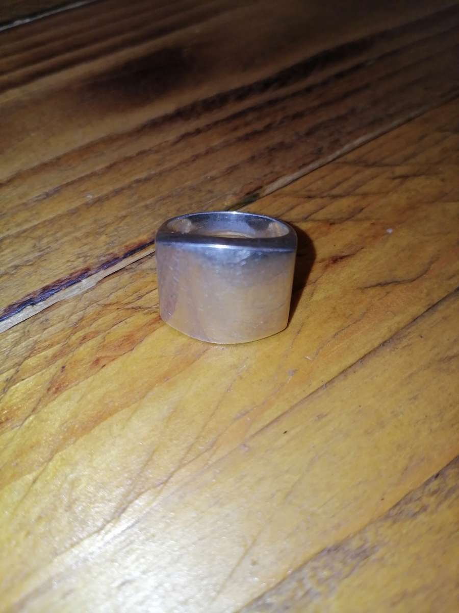 Solid Silver Unisex Ring!