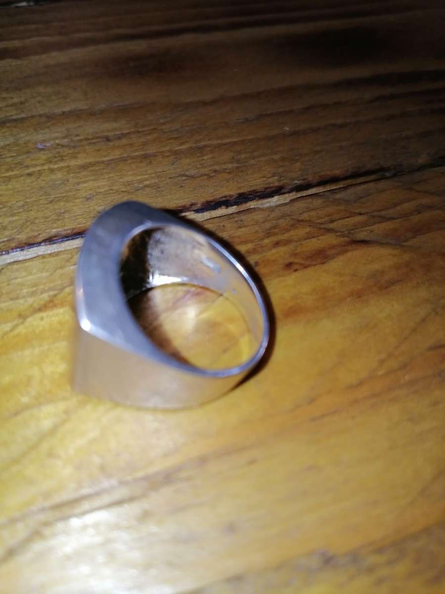 Solid Silver Unisex Ring!