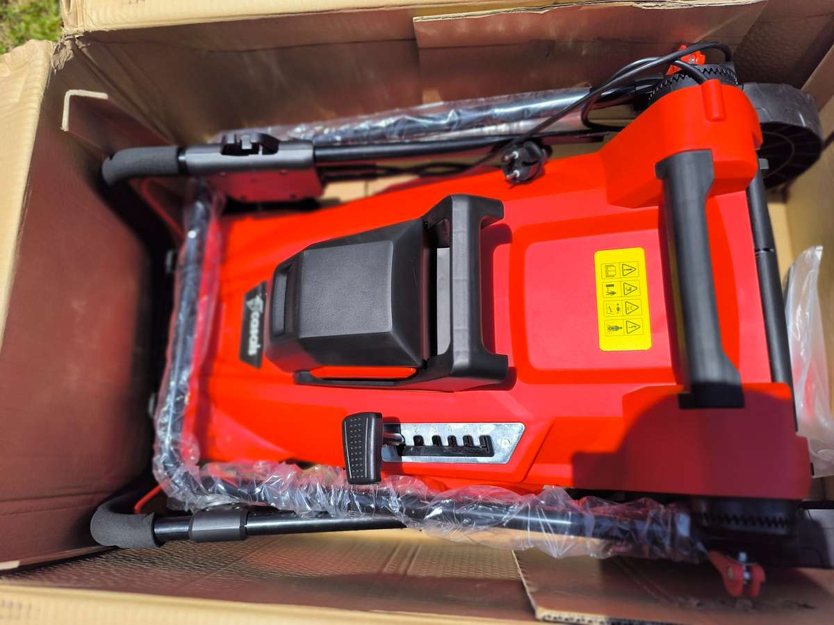 Casals - 2000W Electric Lawnmower (New)